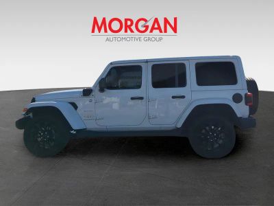 2023 Jeep Wrangler — photo 8 view