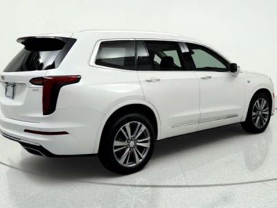 2024 Cadillac XT6 — detail view