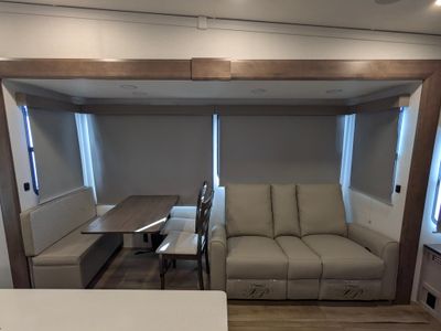 2026 Alliance RV Avenue — photo 8 view