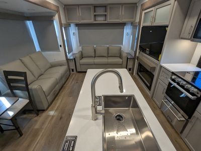 2026 Alliance RV Avenue — photo 23 view