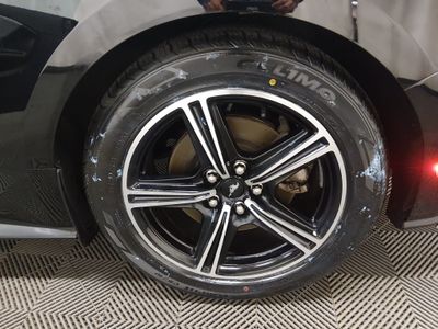 2024 Ford Mustang - Photo 10