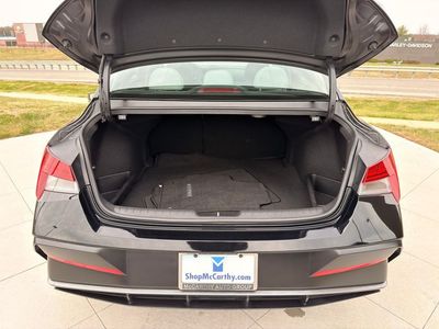 2025 Hyundai Elantra - Photo 34