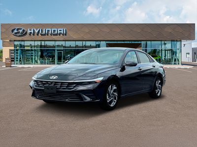 2025 Hyundai Elantra - Photo 37