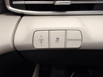 2025 Hyundai Elantra - Photo 23