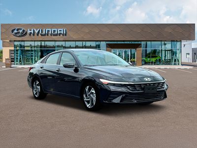 2025 Hyundai Elantra - Photo 47