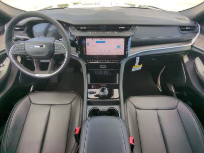 2026 Jeep Grand Cherokee — photo 18 view