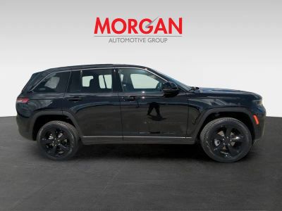 2026 Jeep Grand Cherokee — interior view