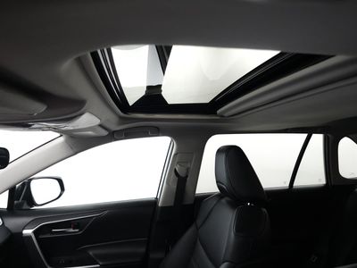 2021 Toyota RAV4 - Photo 5