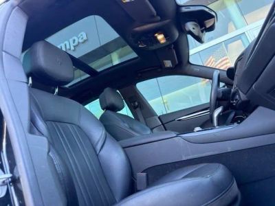 2023 Maserati Levante — photo 10 view