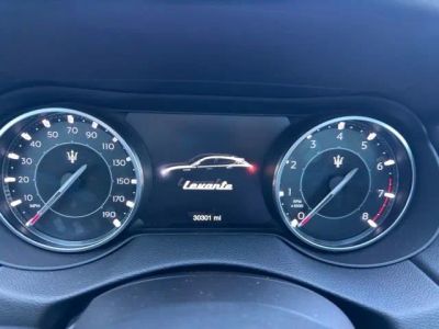 2023 Maserati Levante — photo 11 view