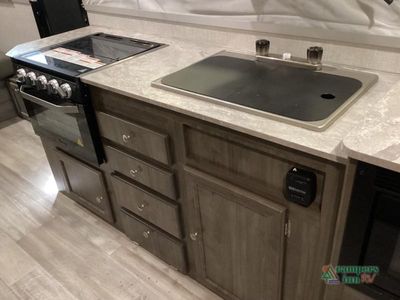 2022 Forest River RV Flagstaff High Wall - Photo 33