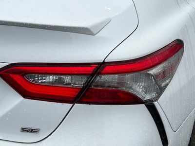 2018 Toyota Camry - Photo 16