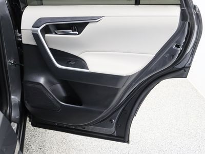 2024 Toyota RAV4 FWD - Photo 35