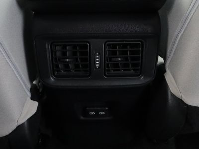 2024 Toyota RAV4 FWD - Photo 30