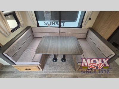 2023 Forest River RV Cherokee Black Label - Photo 6