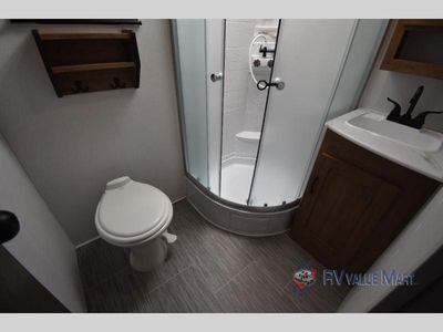2024 Coachmen RV Freedom Express Ultra Lite - Photo 21