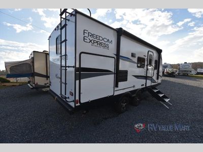 2024 Coachmen RV Freedom Express Ultra Lite - Photo 5