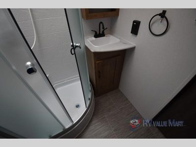 2024 Coachmen RV Freedom Express Ultra Lite - Photo 24