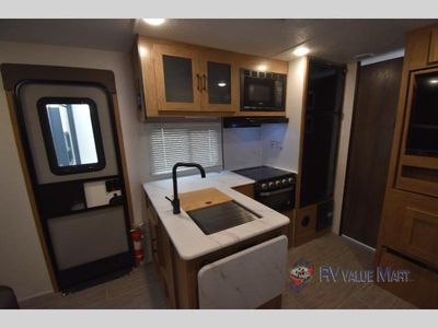 2024 Coachmen RV Freedom Express Ultra Lite - Photo 14