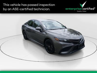 2024 Toyota Camry SE Auto — front three-quarter view