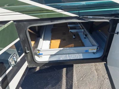 2027 Fleetwood DISCOVERY LXE — photo 29 view