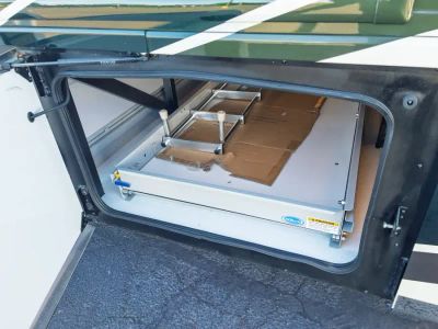 2027 Fleetwood DISCOVERY LXE — photo 38 view