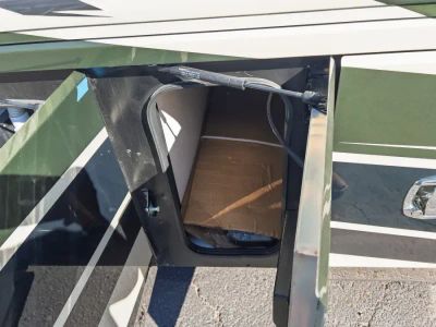 2027 Fleetwood DISCOVERY LXE — photo 28 view