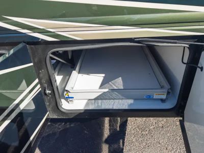 2027 Fleetwood DISCOVERY LXE — photo 31 view