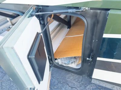 2027 Fleetwood DISCOVERY LXE — photo 39 view