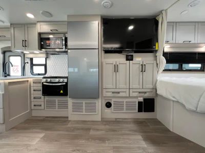 2027 Entegra ODYSSEY — photo 7 view