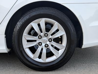 2012 Hyundai Sonata - Photo 11