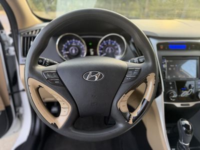 2012 Hyundai Sonata - Photo 19