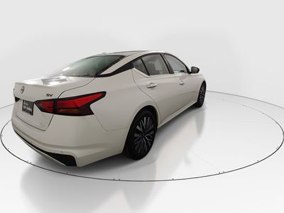 2024 Nissan Altima — photo 7 view