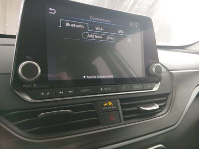 2024 Nissan Altima — photo 17 view