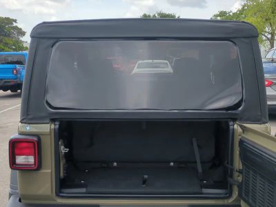 2026 Jeep Wrangler — photo 15 view