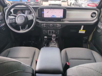 2026 Jeep Wrangler — photo 17 view