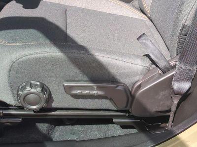 2026 Jeep Wrangler — photo 22 view