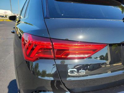 2022 Audi Q3 — photo 10 view