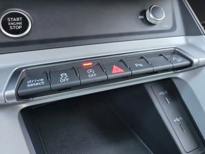 2022 Audi Q3 — photo 25 view
