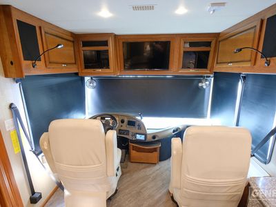 2017 Fleetwood Pace Arrow LXE - Photo 13