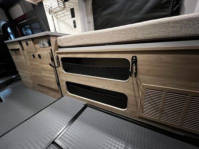 2025 Winnebago SOLIS - Photo 17