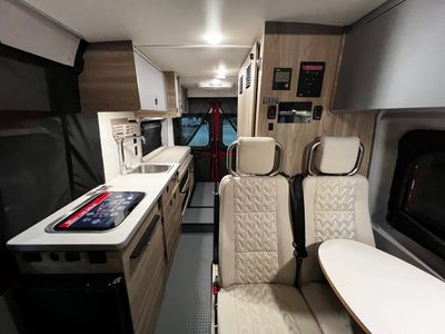 2025 Winnebago SOLIS - Photo 6