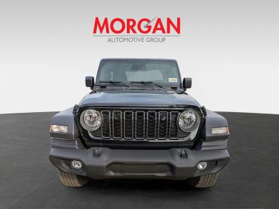 2026 Jeep Wrangler — photo 7 view