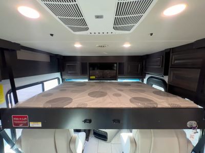 2026 Fleetwood DISCOVERY - Photo 5