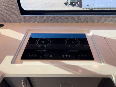2026 Fleetwood DISCOVERY - Photo 13