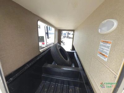 2017 Thor Chateau Sprinter — photo 14 view