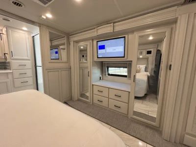 2027 Fleetwood DISCOVERY — photo 20 view