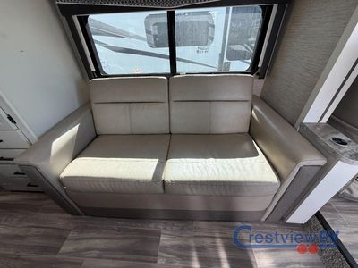 2023 Thor Motor Coach Axis - Photo 8