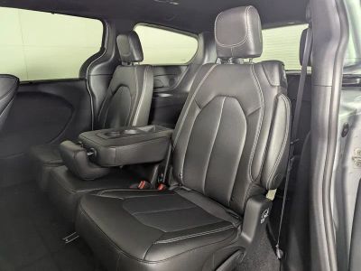 2026 Chrysler Pacifica — photo 22 view