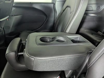 2026 Chrysler Pacifica — photo 23 view